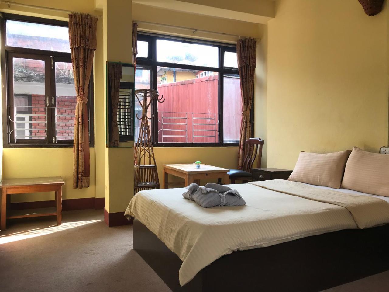 Hostel Yala Peak