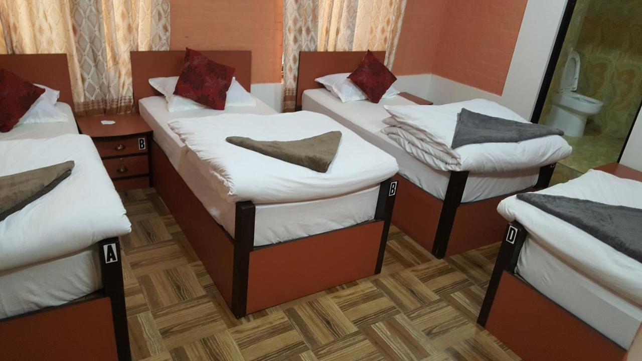 Royal Tourist House Bed & Breakfast 2*