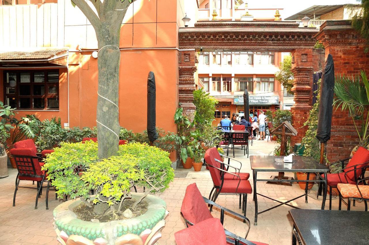 Tibet Hotel 2*