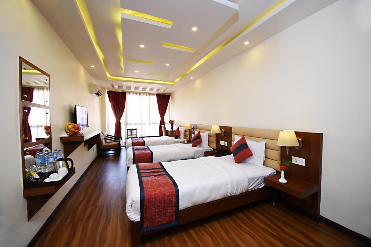 Hotel Jampa 4*