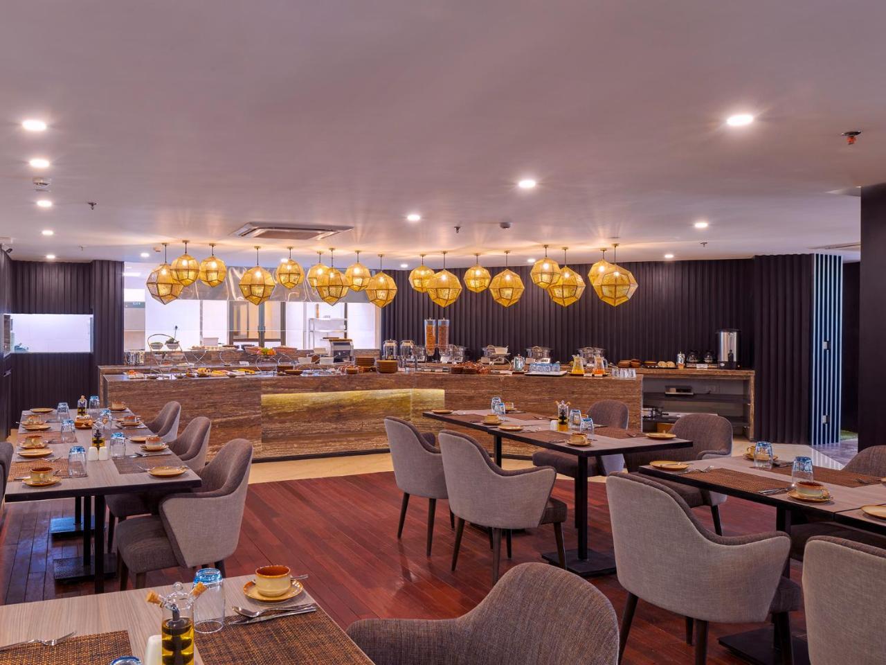 Vivanta 4* Kathmandu