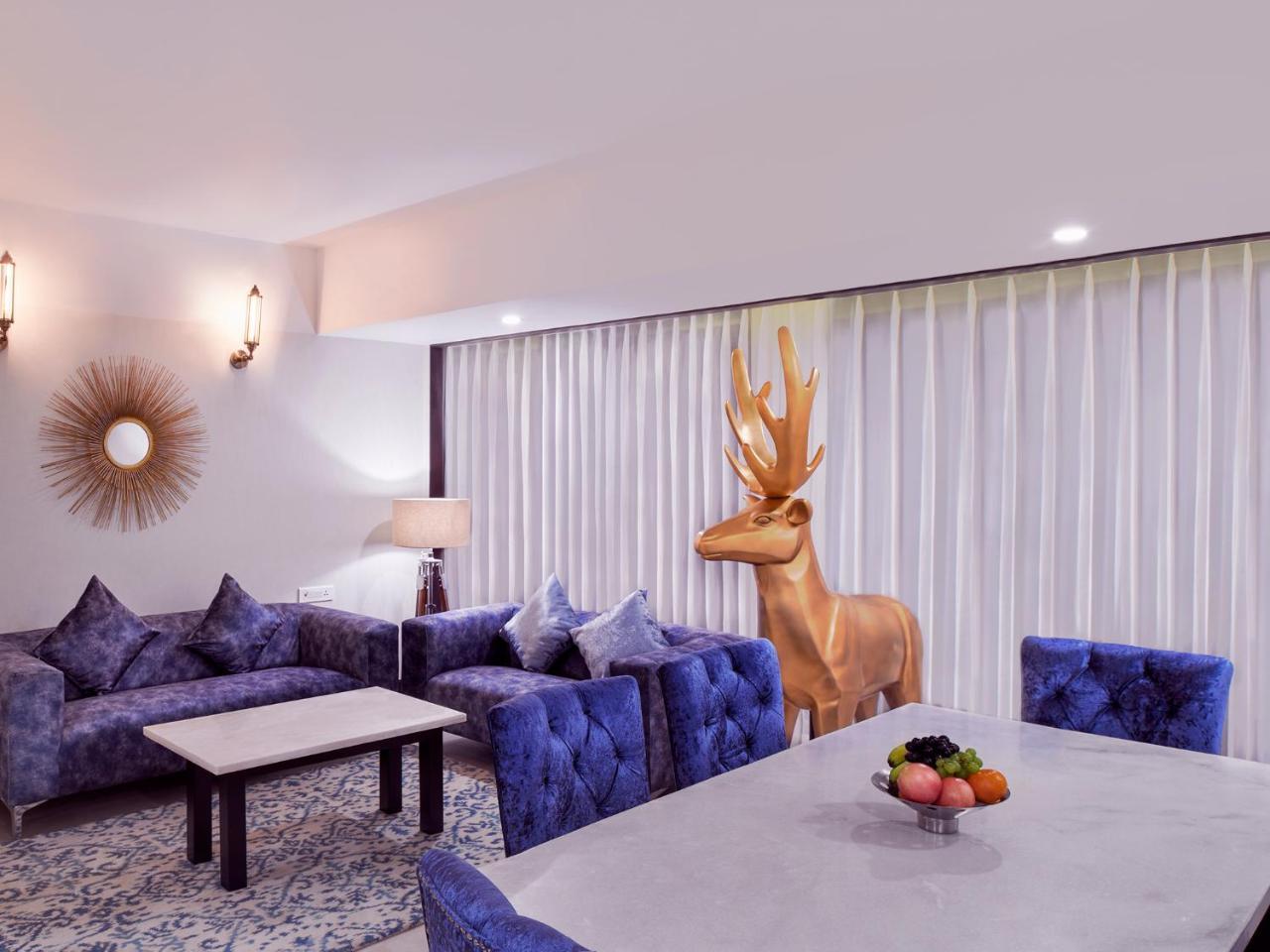 Vivanta Hotel 4*