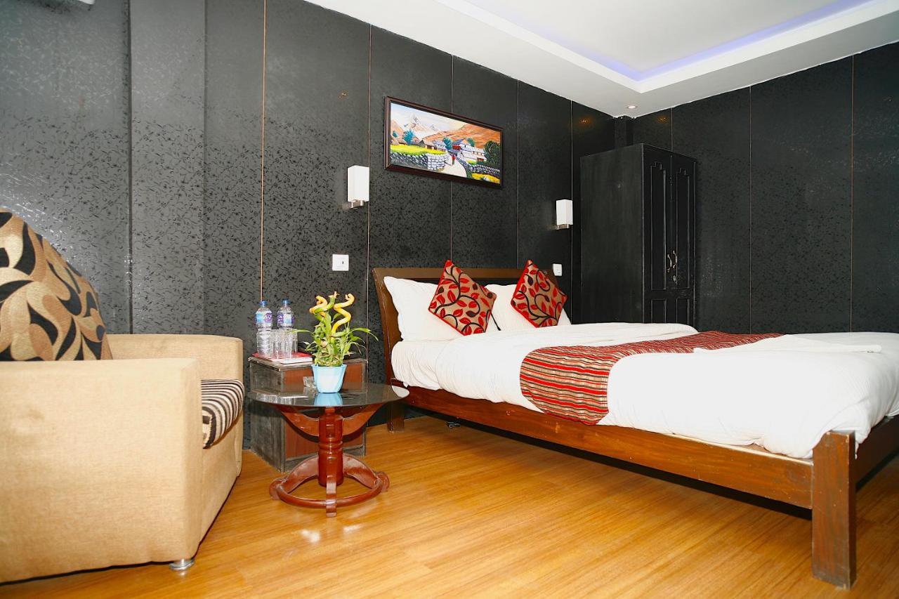 Hotel Traveler's