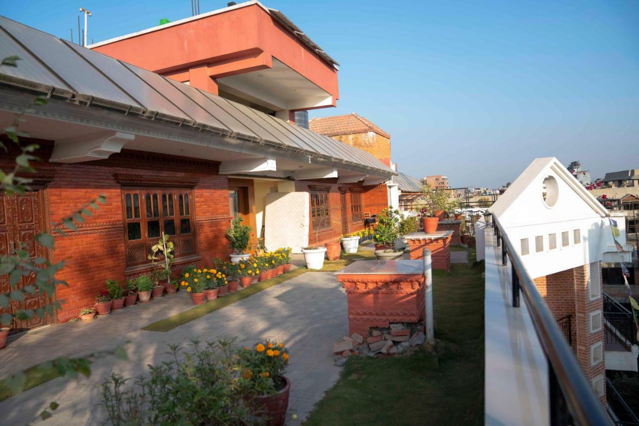 Dom Himalaya Hotel