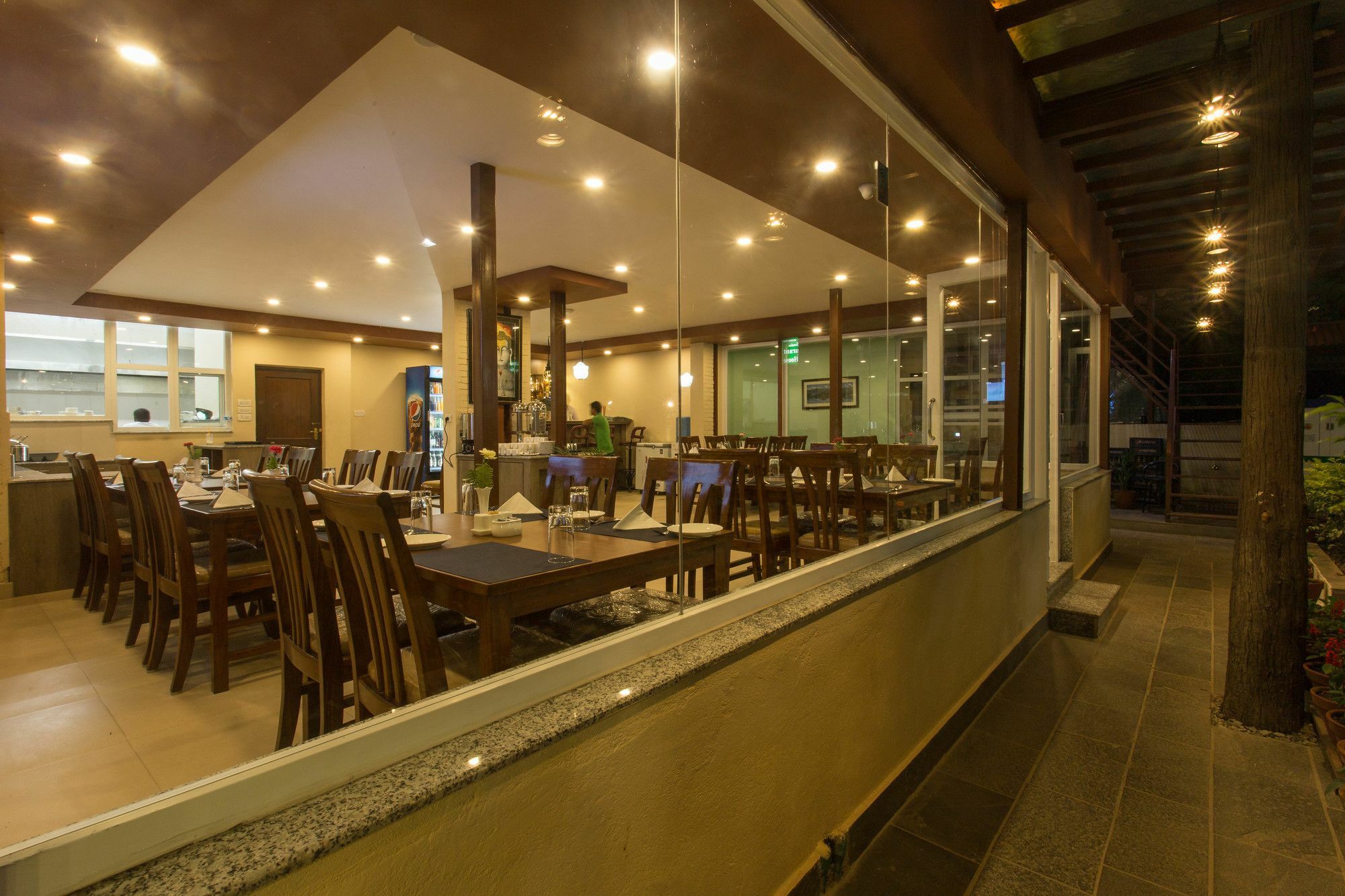 Oasis Hotel 3*