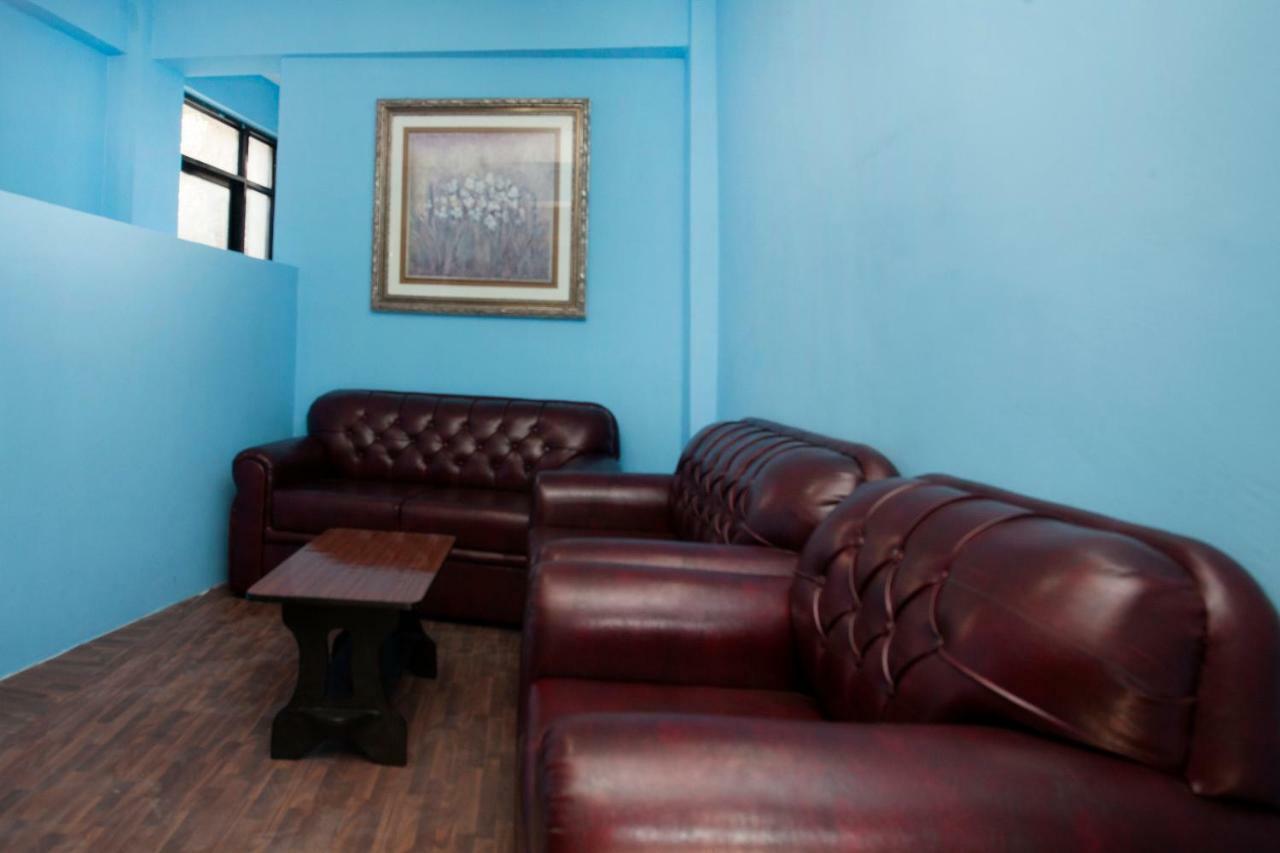Crossroads Hotel 3*
