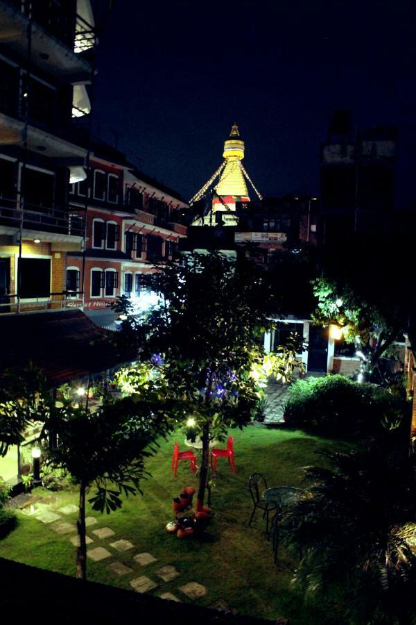 Mandala Hotel *