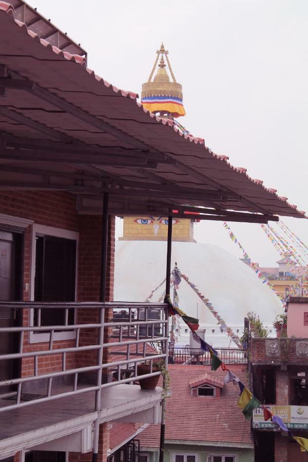 Mandala Hotel *