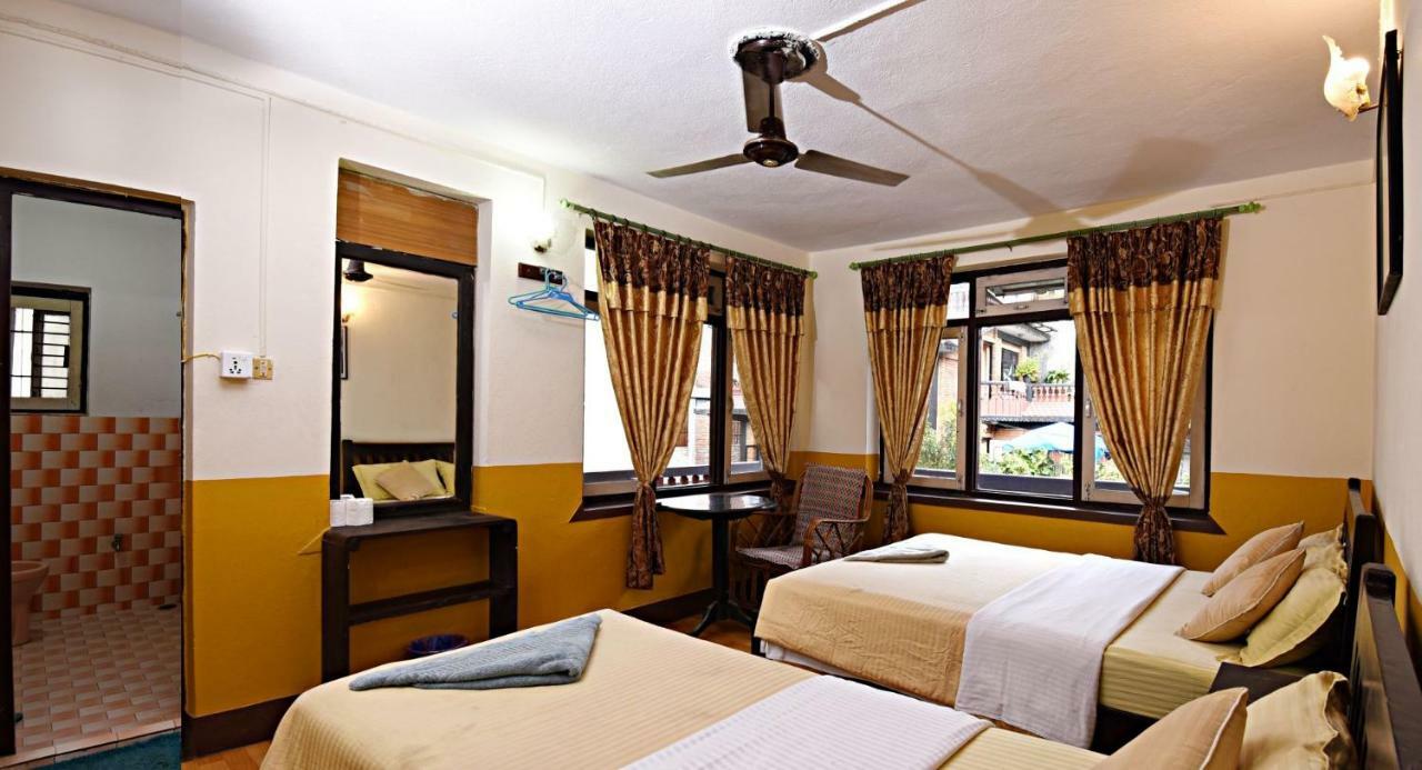 Guest house Garden House 2*