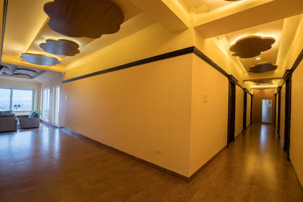 Moonlight Hotel 4*