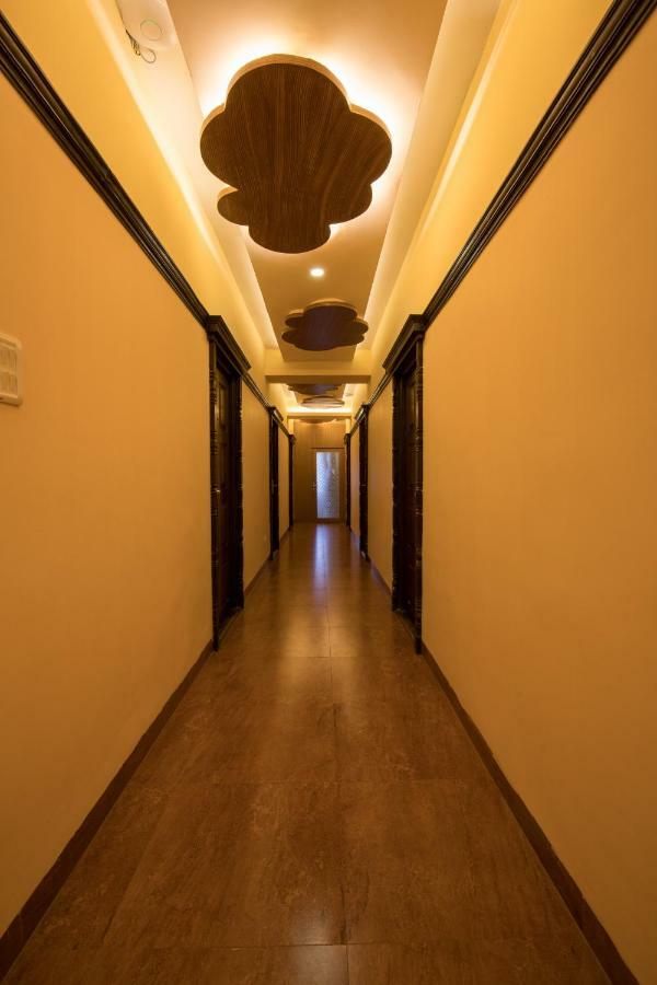 Moonlight Hotel