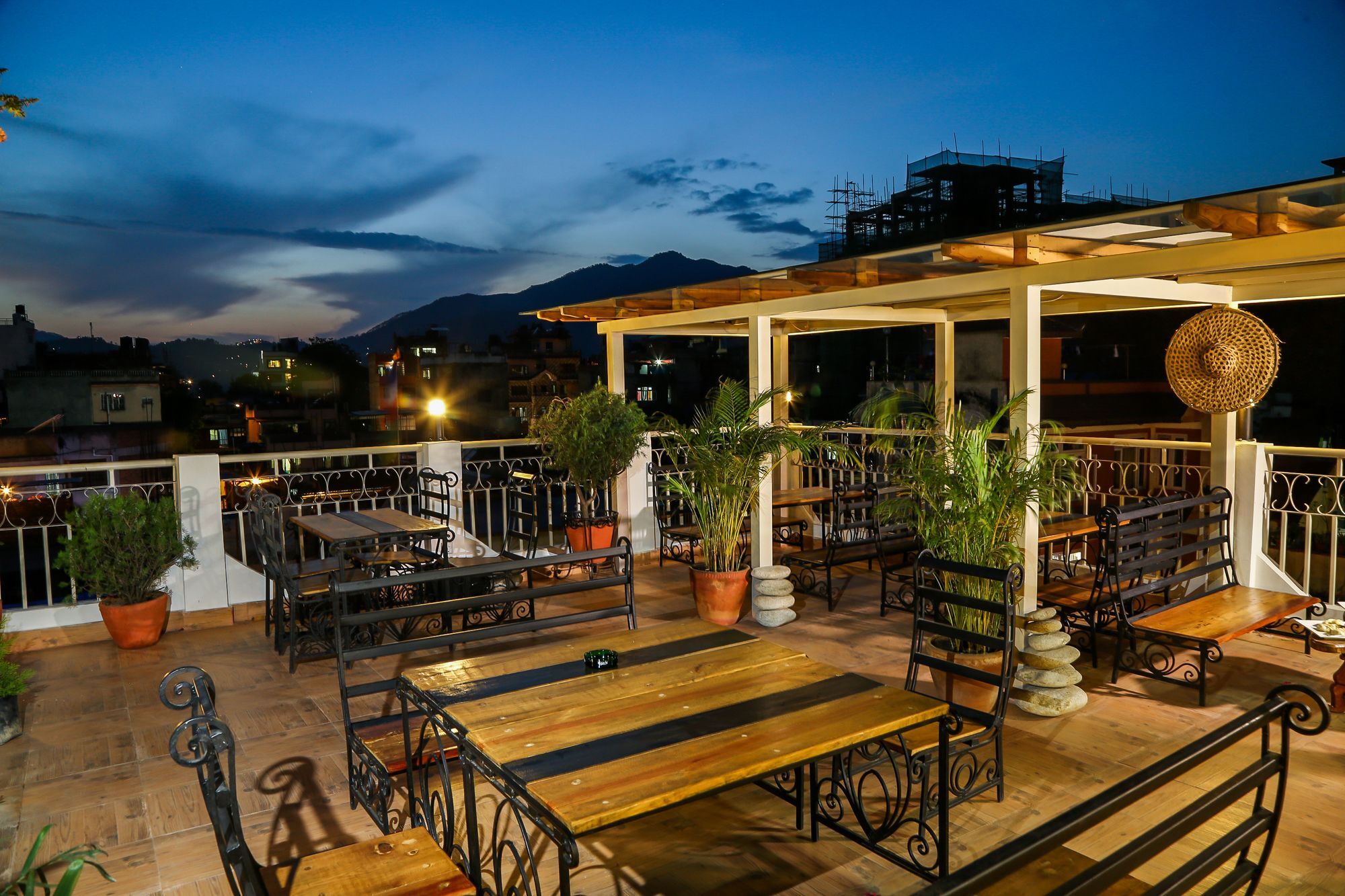 Himalayan Oasis Hotel 3*
