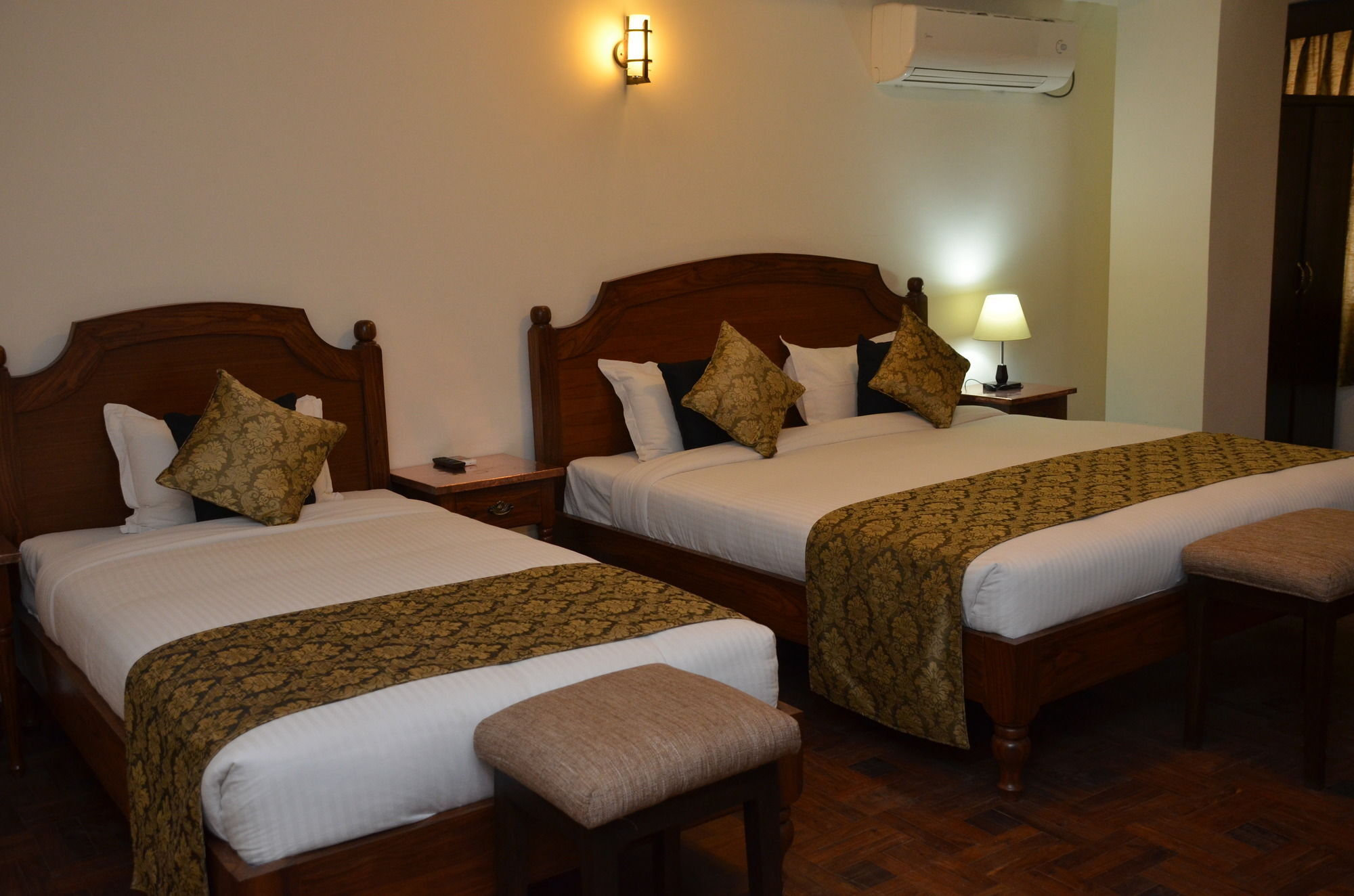 Holy Himalaya Hotel 3*