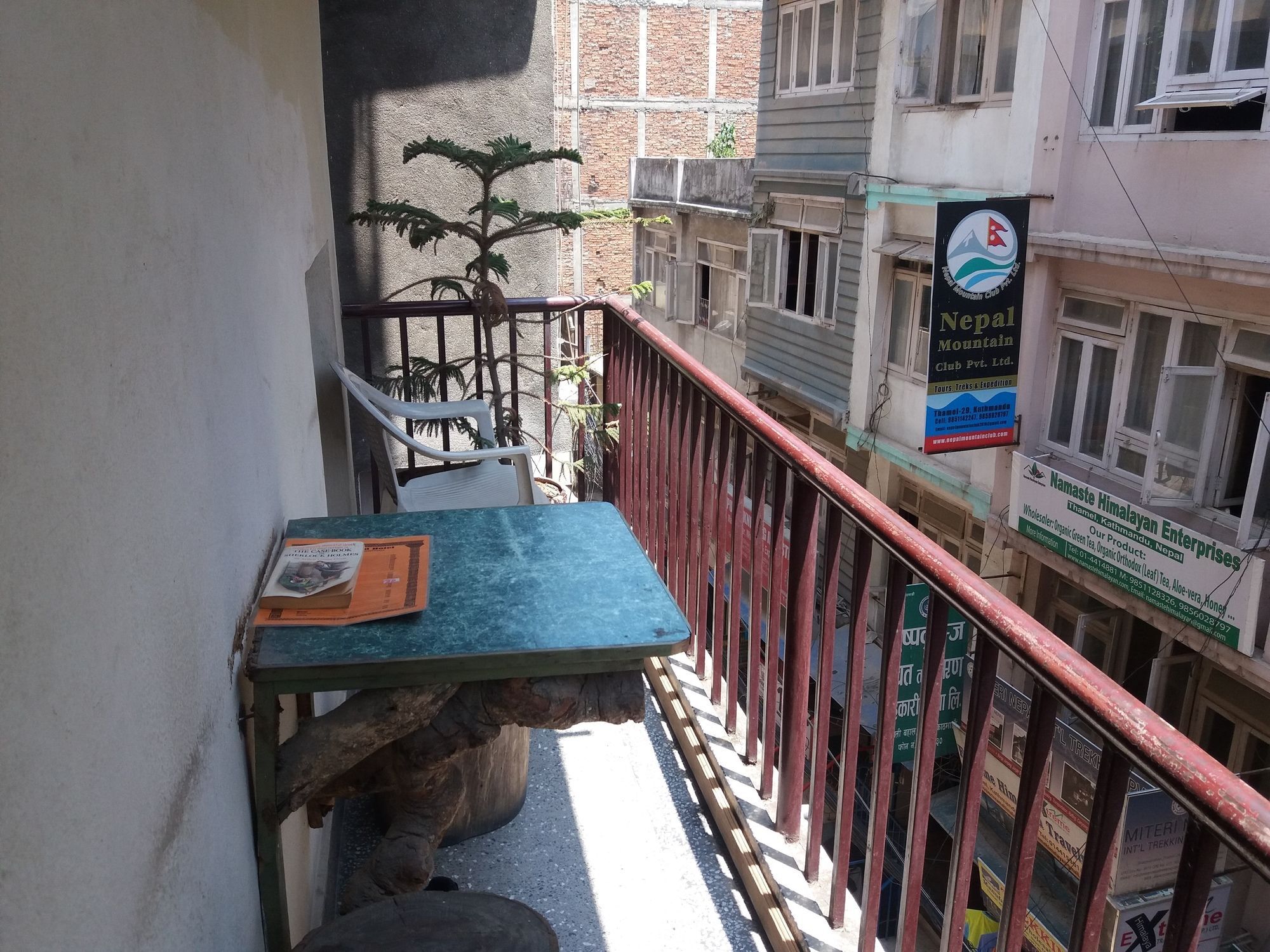 Kings Land Hotel Albergue Catmandu