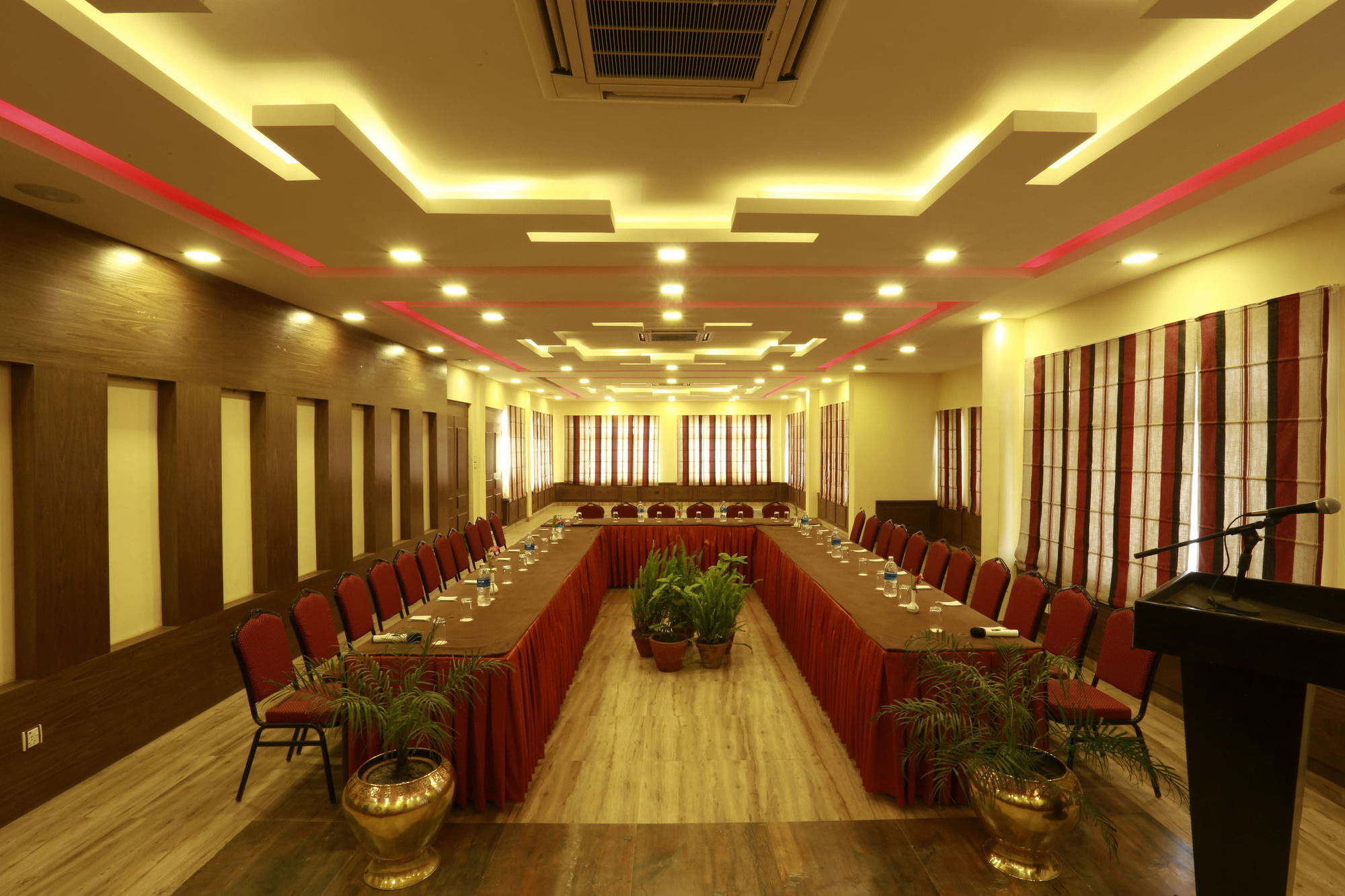Hotel Manang