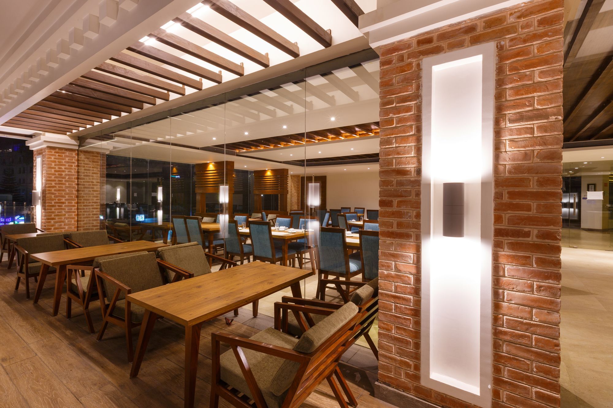 Ambassador By Ace Hotel 4*