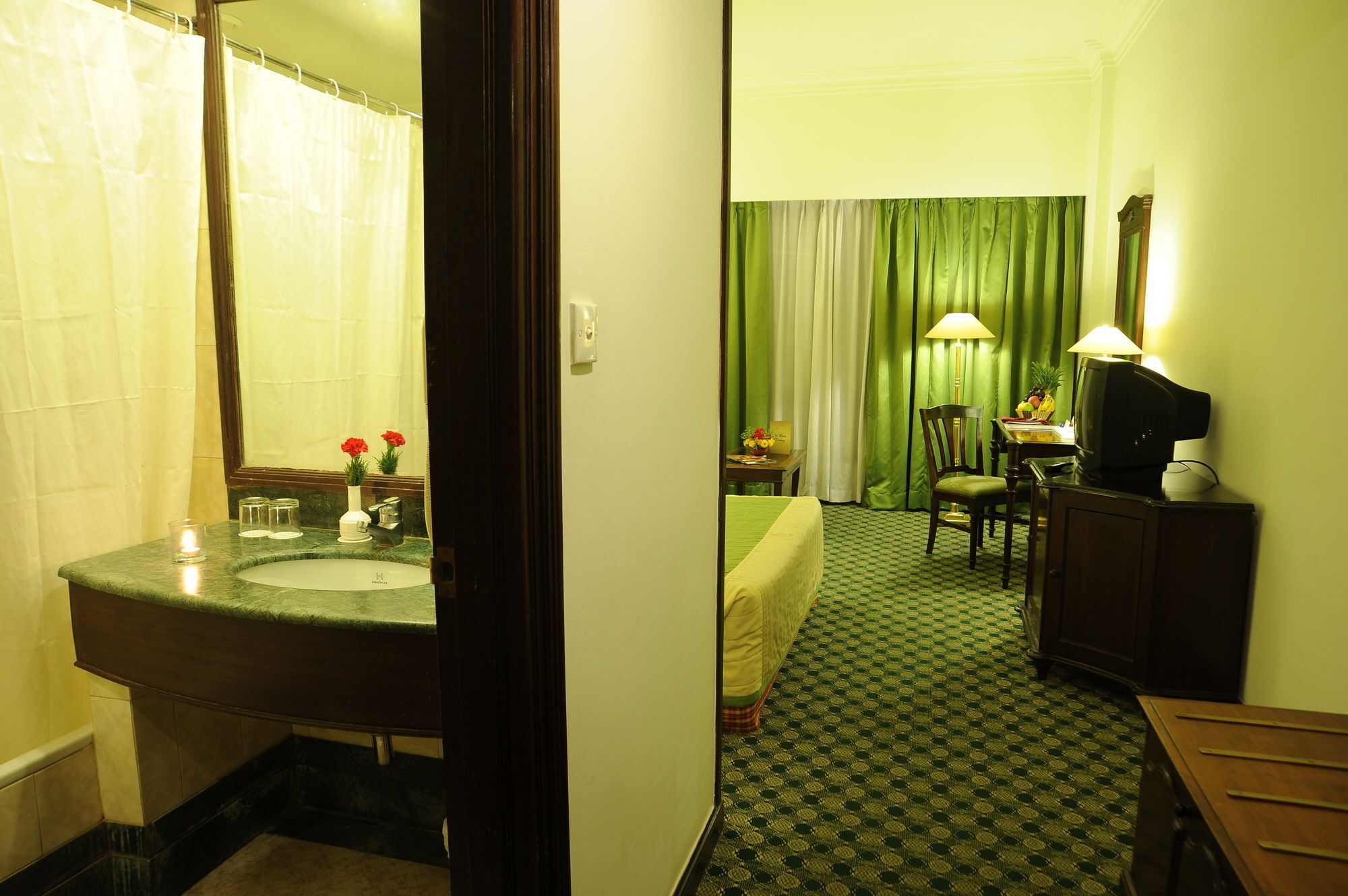 Grand Hotel