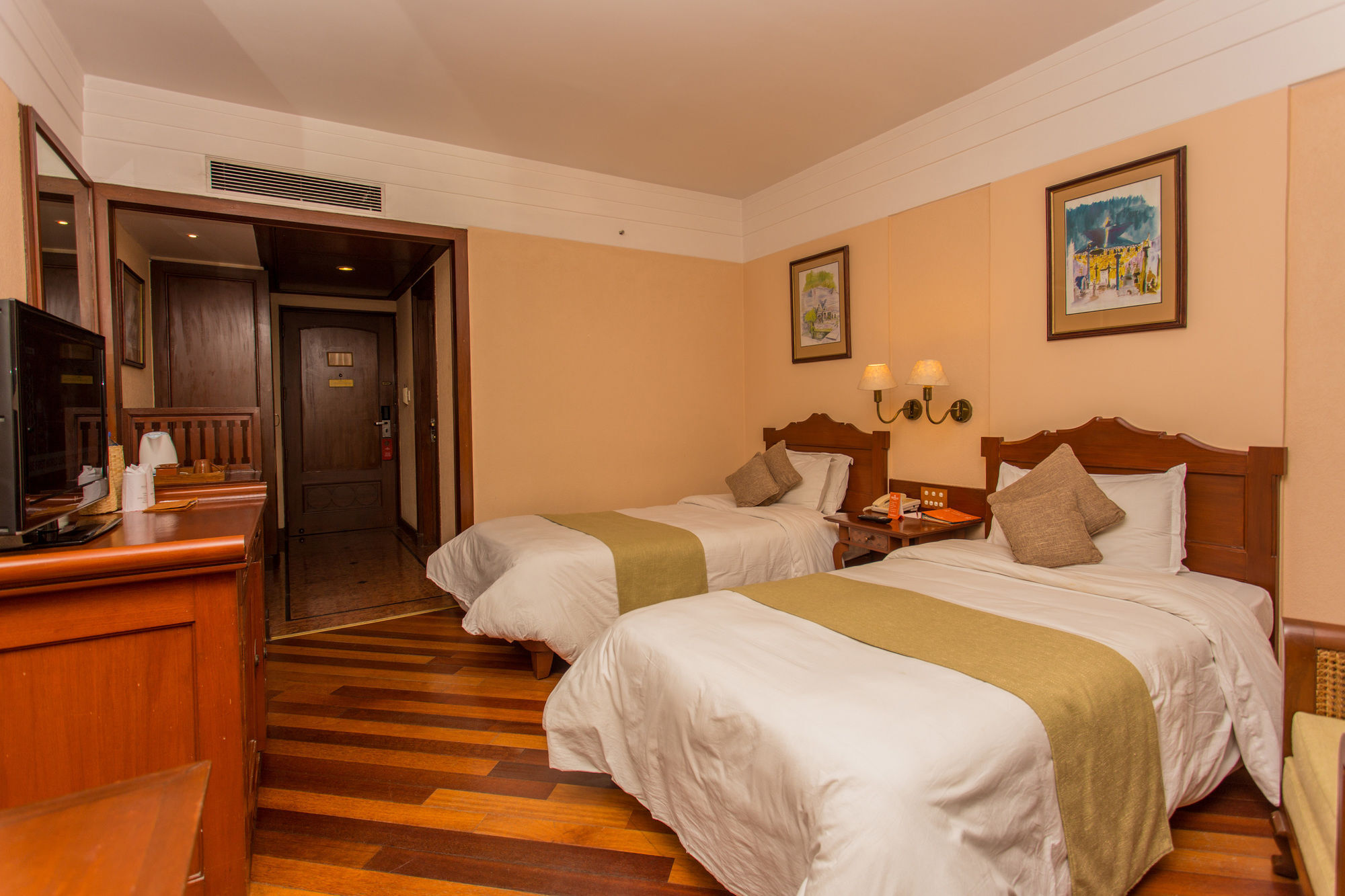 Hotel Shangri-la,