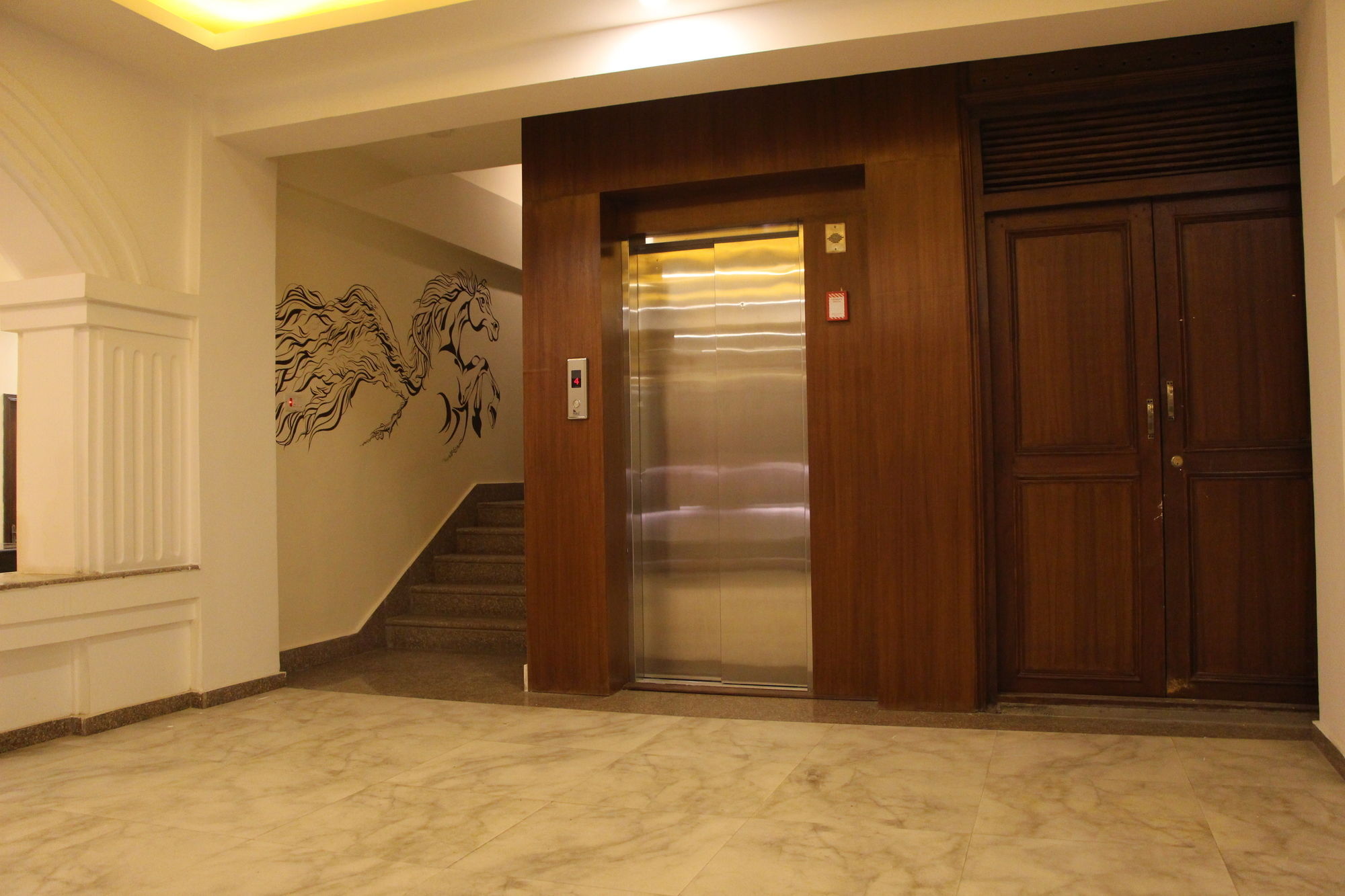 Hotel Dom Himalaya 4*