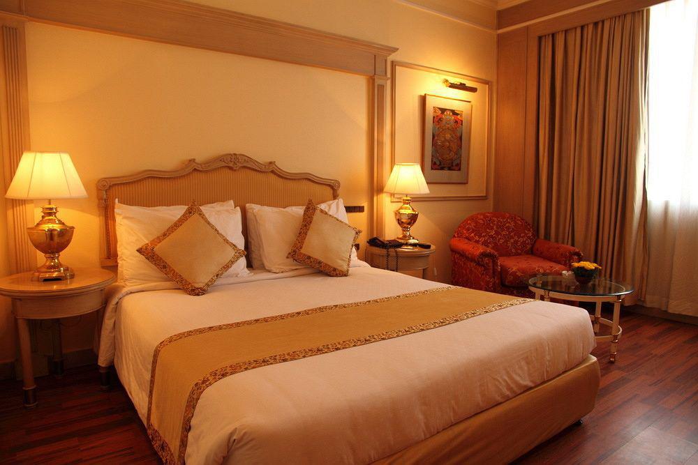 The Everest Hotel 5*