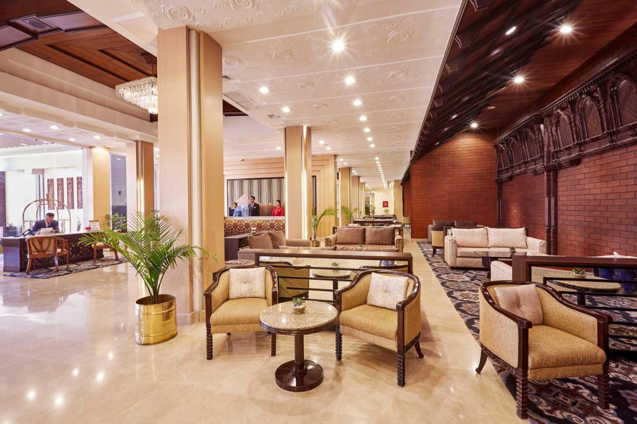 Hotel The Everest